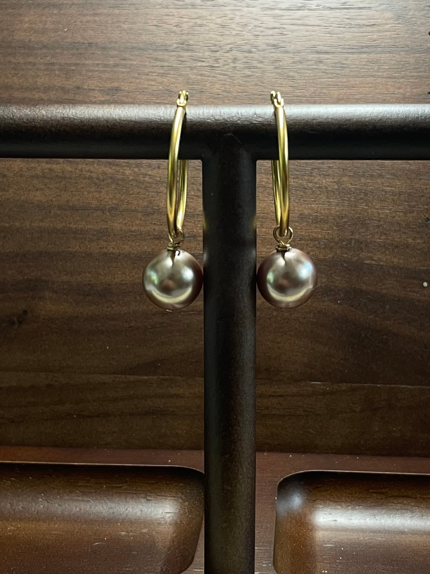 Pearl Swings