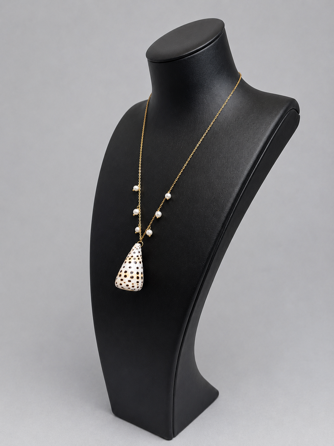 Cone Pearl Necklaces