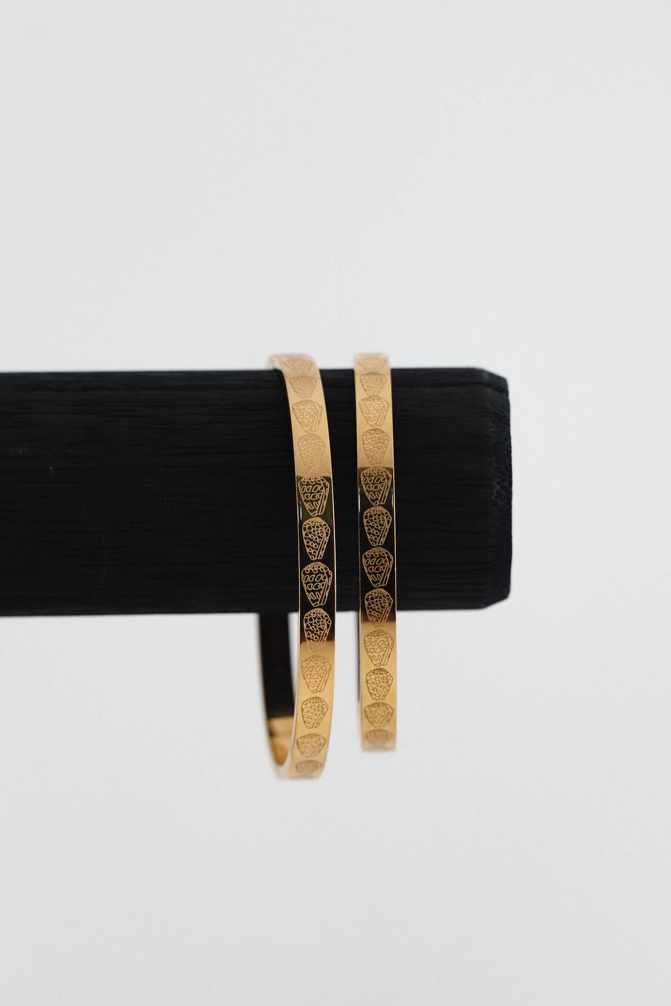 Hebrew Bracelet – 14K PVD Gold