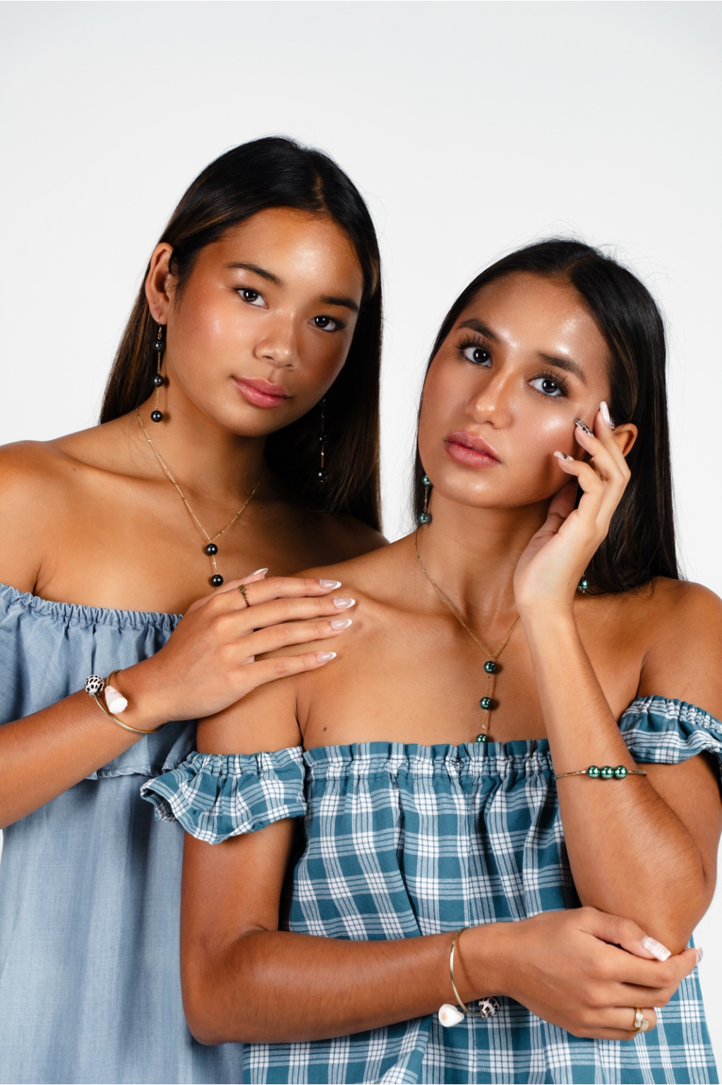 Ekolu Wai Earrings