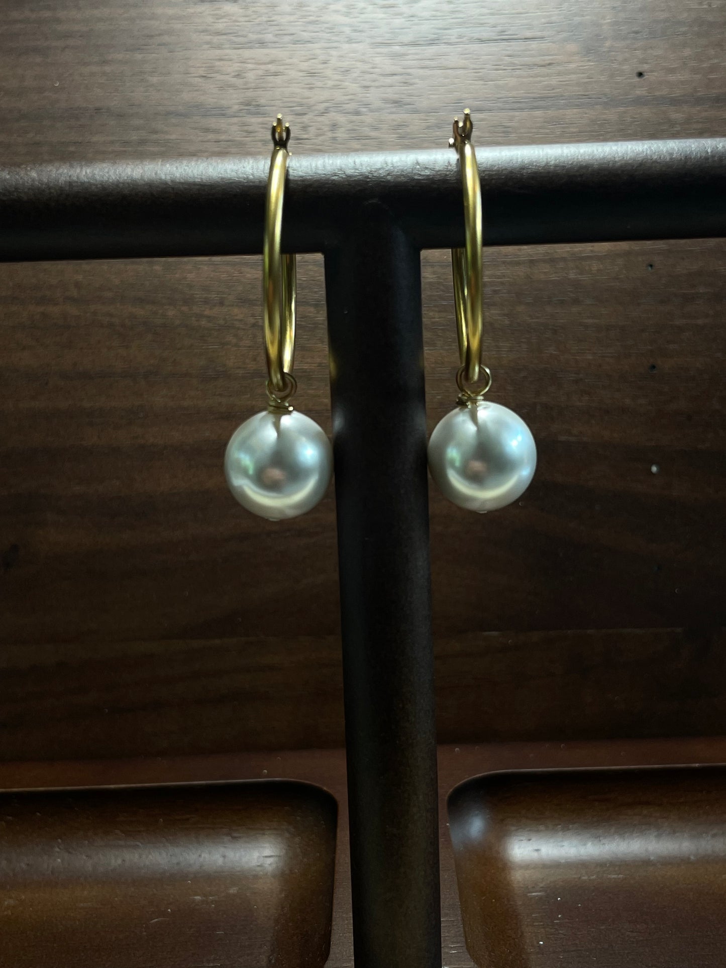 Pearl Swings