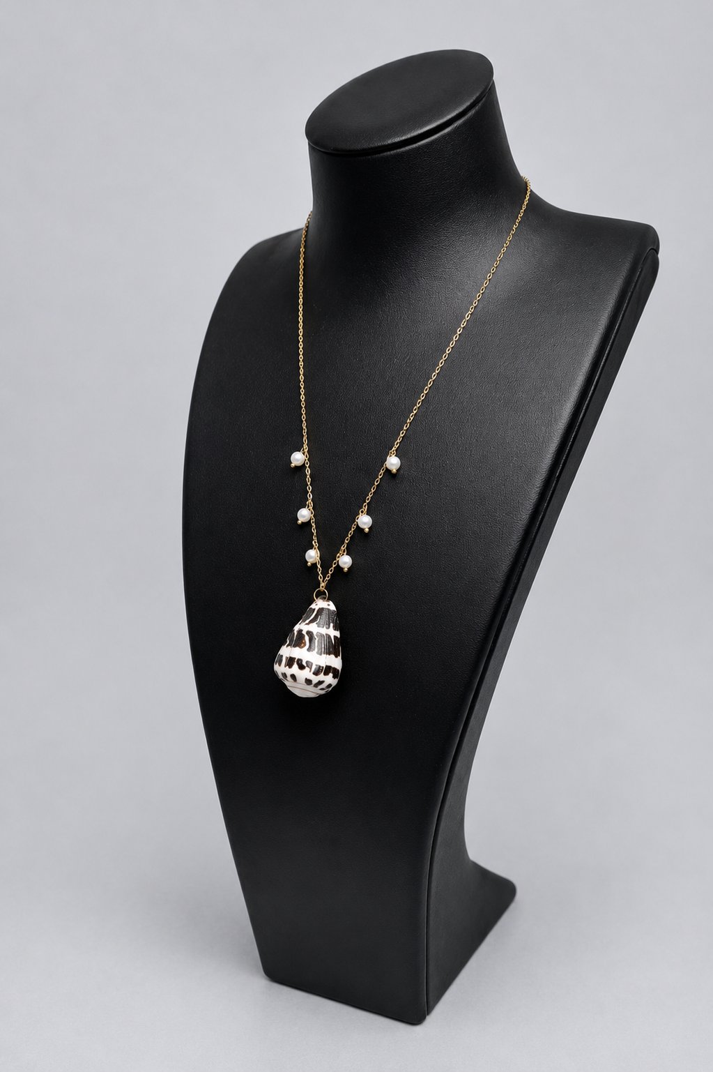 Cone Pearl Necklaces