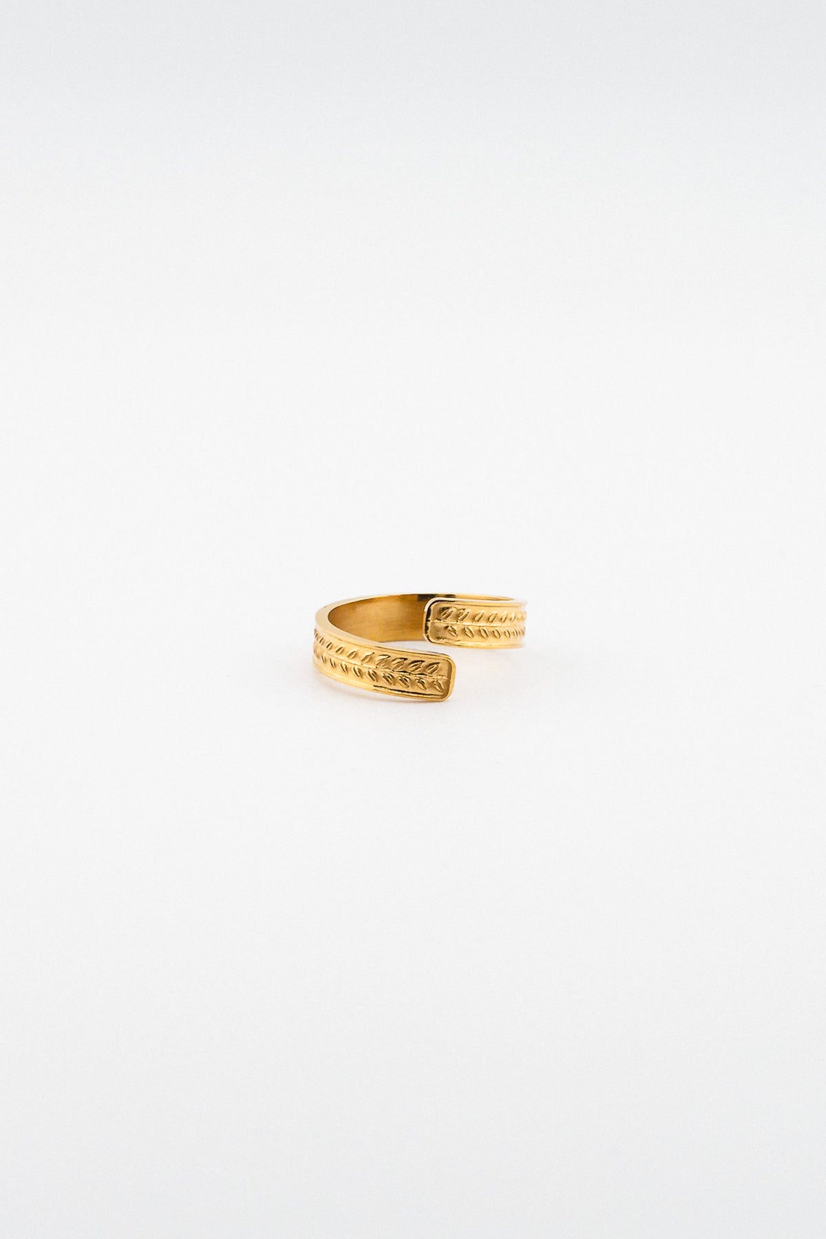 Maile Lei Ring (R15)