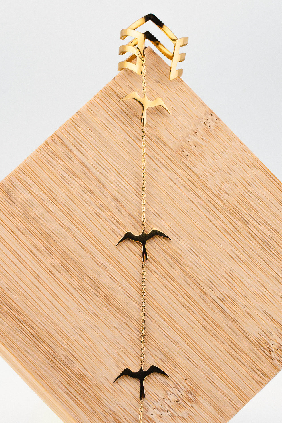 Iwa Flight Hand Chain