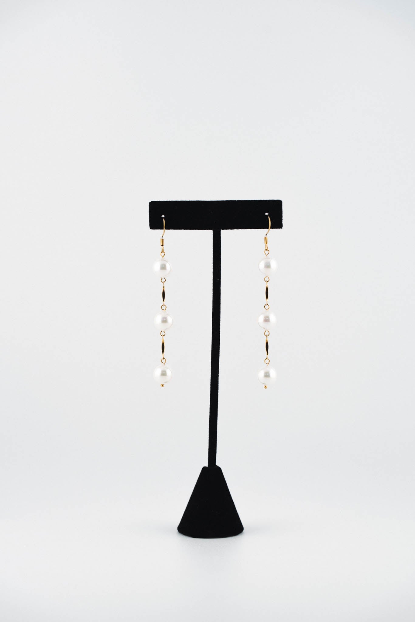 Ekolu Wai Earrings